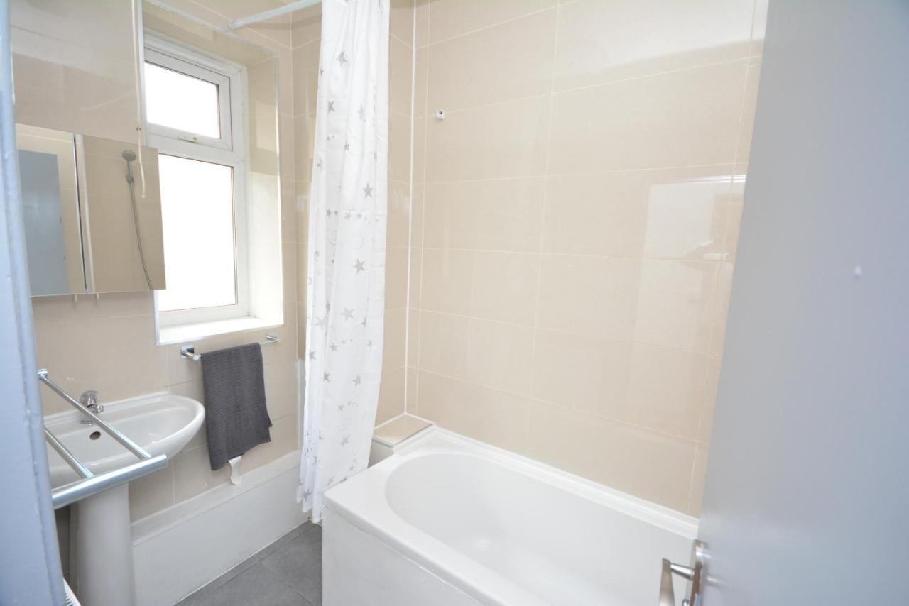 Beautiful 2 Bedroom Flat Near Finsbury Park * London